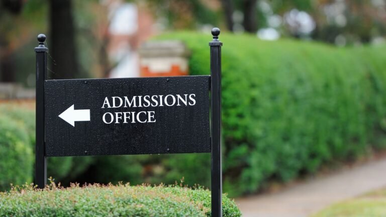 7 Latest Trends in Ivy League Admissions in 2025